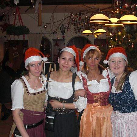 Landgasthof Zum Brueckenwirt ชตาร์นแบร์ก ภายนอก รูปภาพ